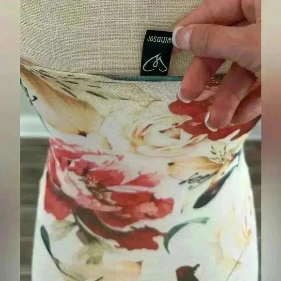 Windsor - Floral Bodysuit Xsmall - Picture 11 of 16